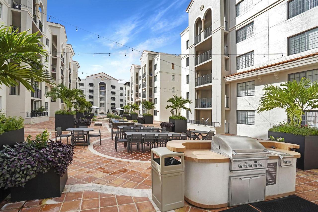 Dharma Home Suites Coral Gables At Gables Grand Plaza 迈阿密 外观 照片