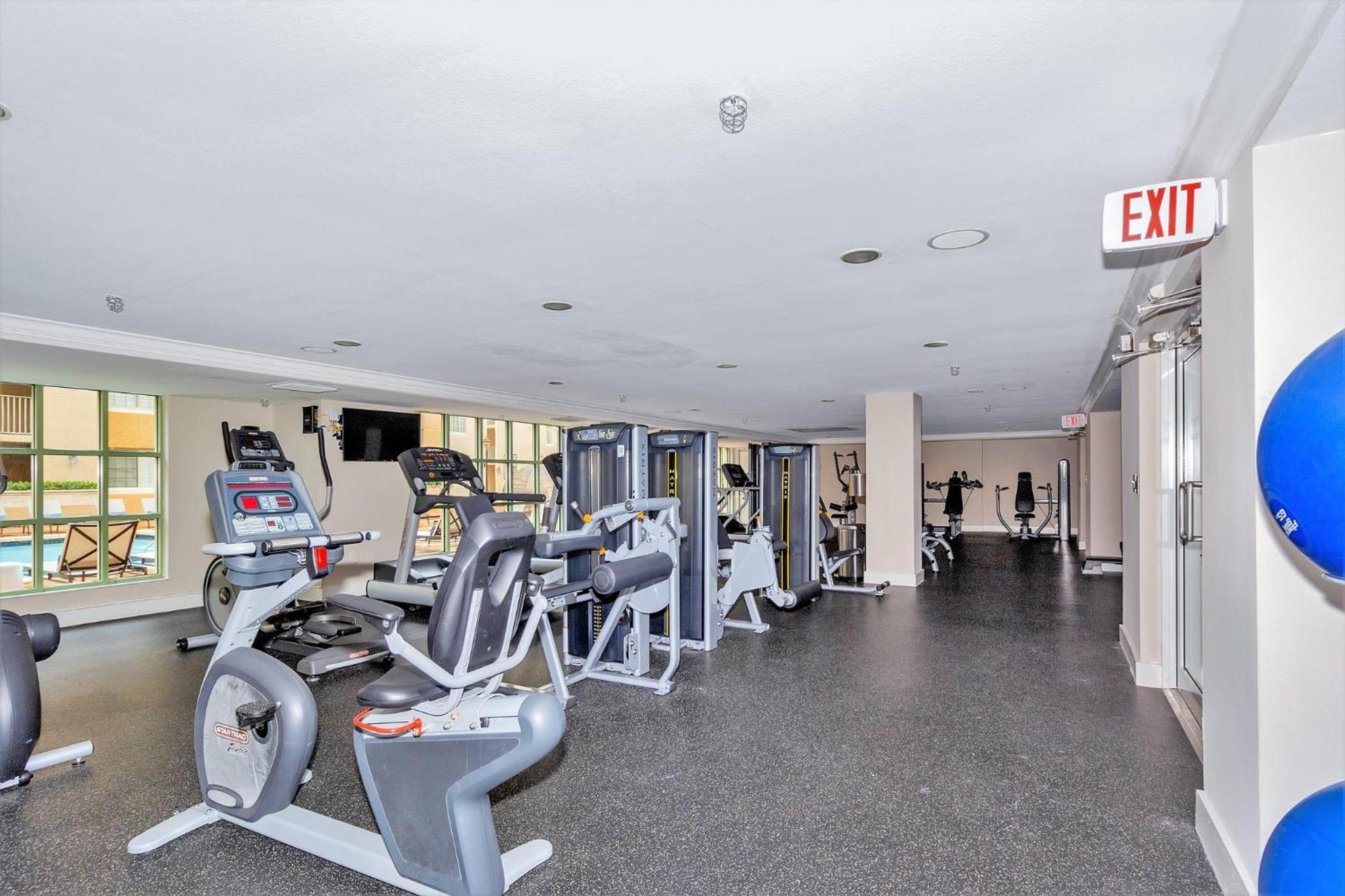 Dharma Home Suites Coral Gables At Gables Grand Plaza 迈阿密 客房 照片