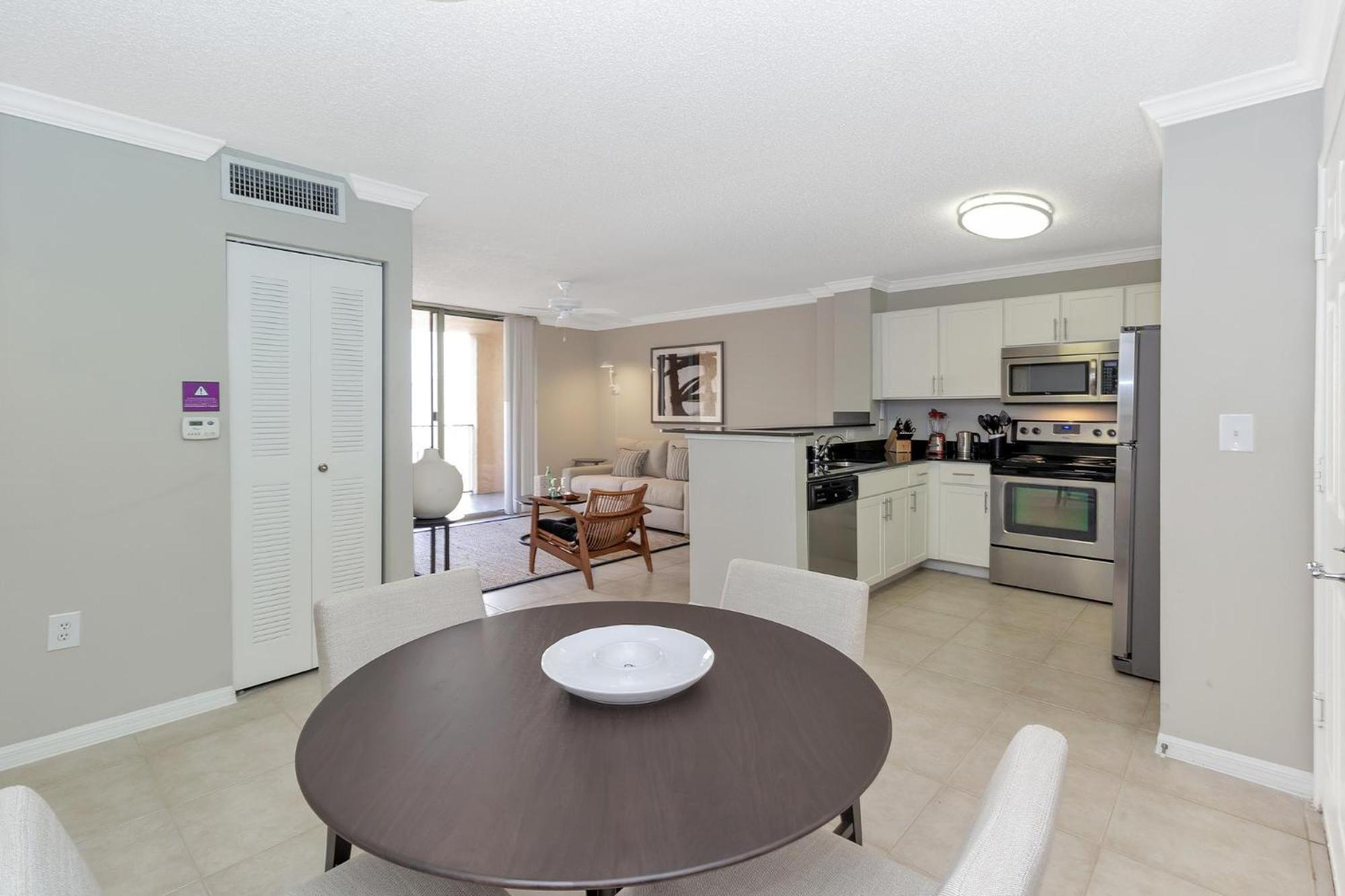 Dharma Home Suites Coral Gables At Gables Grand Plaza 迈阿密 客房 照片