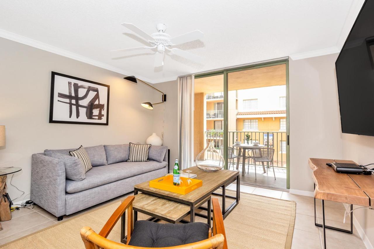 Dharma Home Suites Coral Gables At Gables Grand Plaza 迈阿密 外观 照片